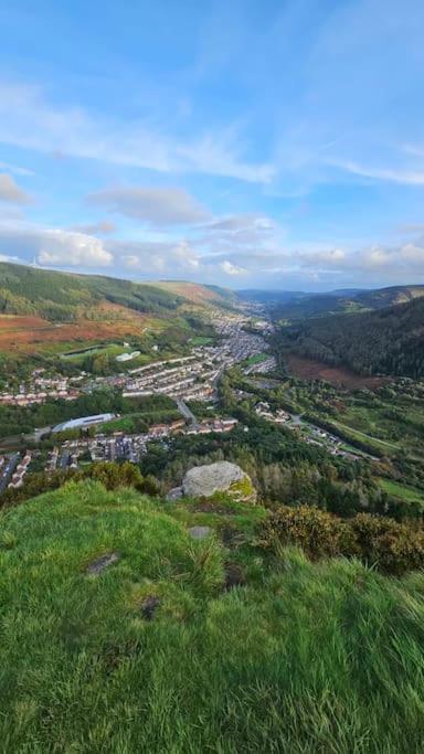 Welsh Miners Cottage Four Bedroom House Treherbert Dış mekan fotoğraf
