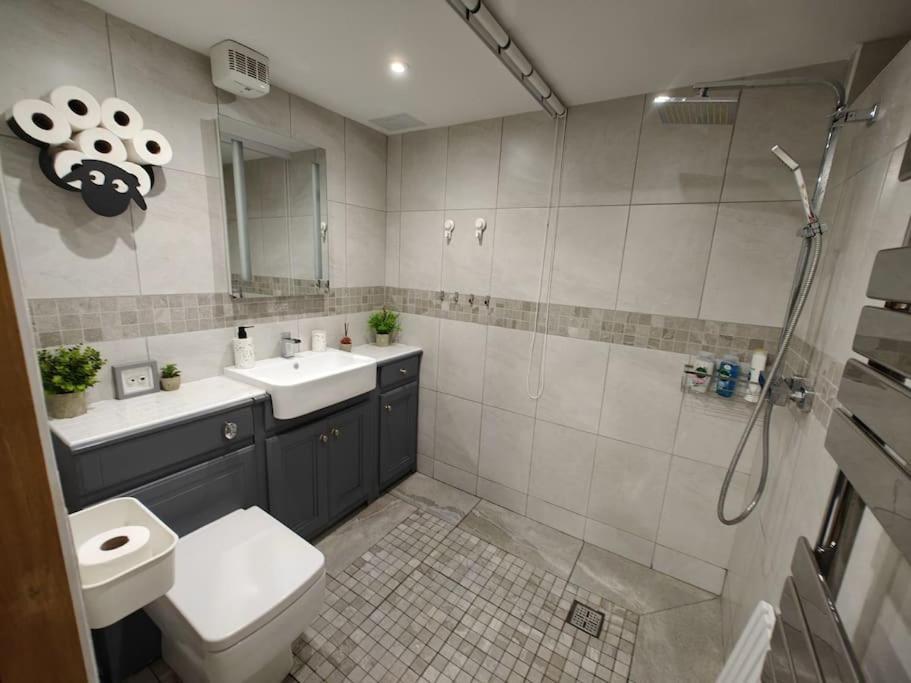 Welsh Miners Cottage Four Bedroom House Treherbert Dış mekan fotoğraf